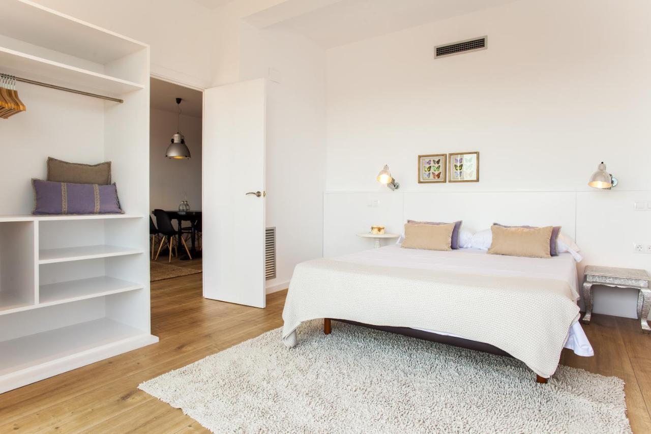 Friendly Rentals Gran Via Barcelona Luaran gambar