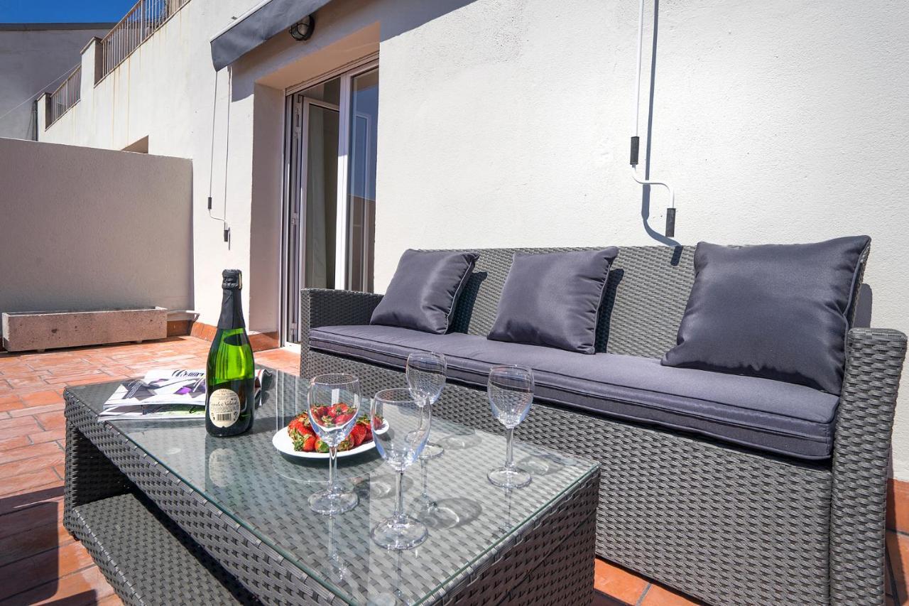 Friendly Rentals Gran Via Barcelona Luaran gambar