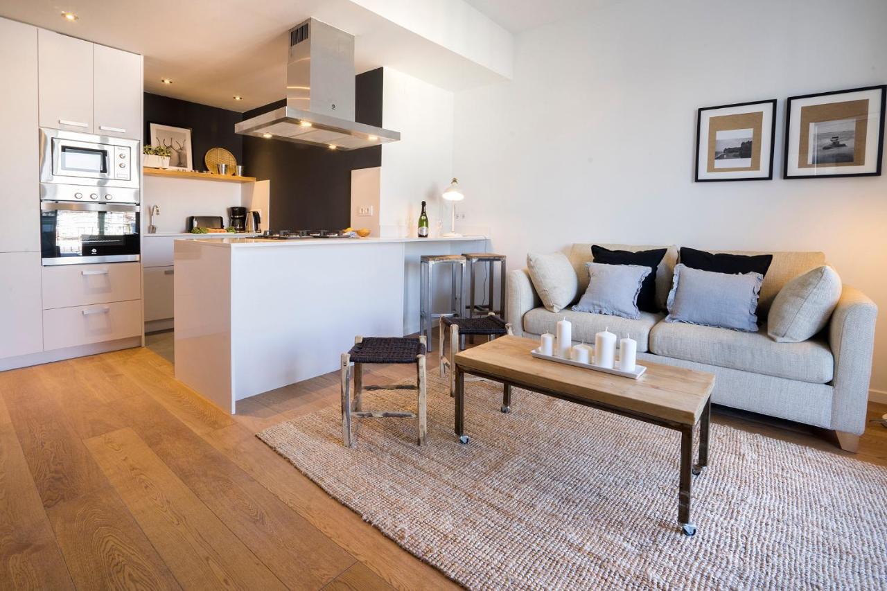 Friendly Rentals Gran Via Barcelona Luaran gambar