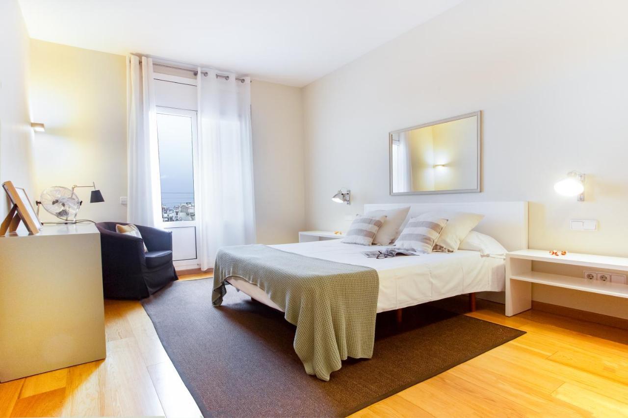Friendly Rentals Gran Via Barcelona Luaran gambar