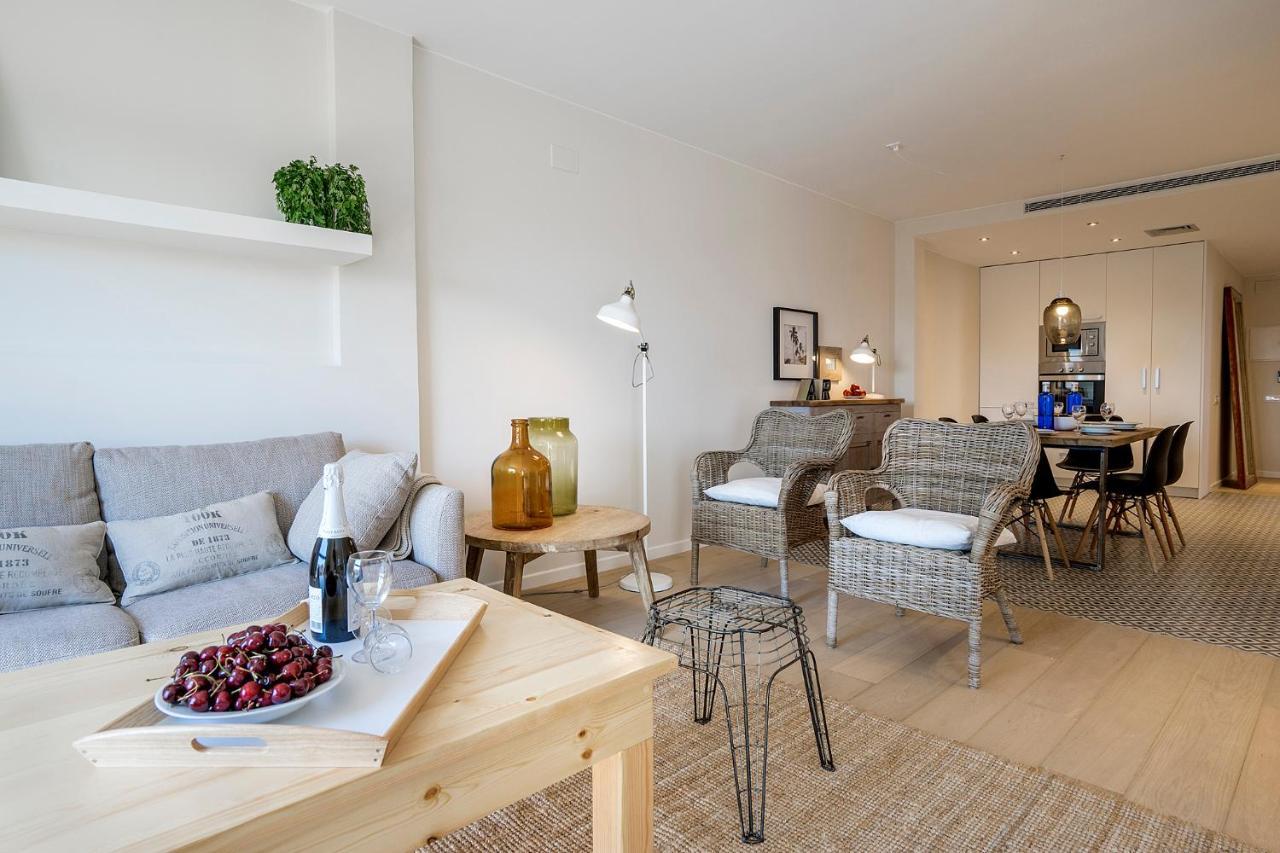 Friendly Rentals Gran Via Barcelona Luaran gambar