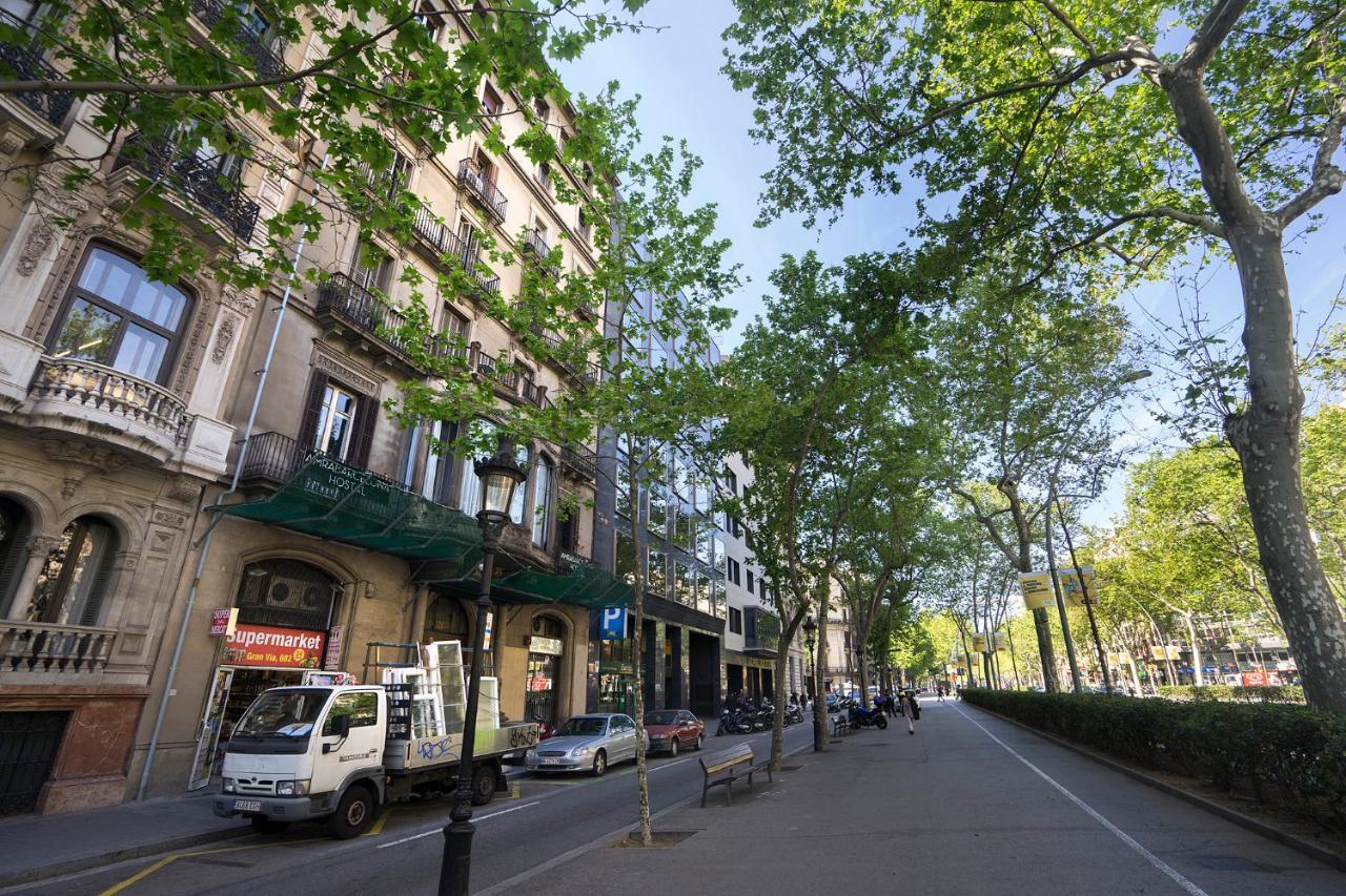 Friendly Rentals Gran Via Barcelona Luaran gambar