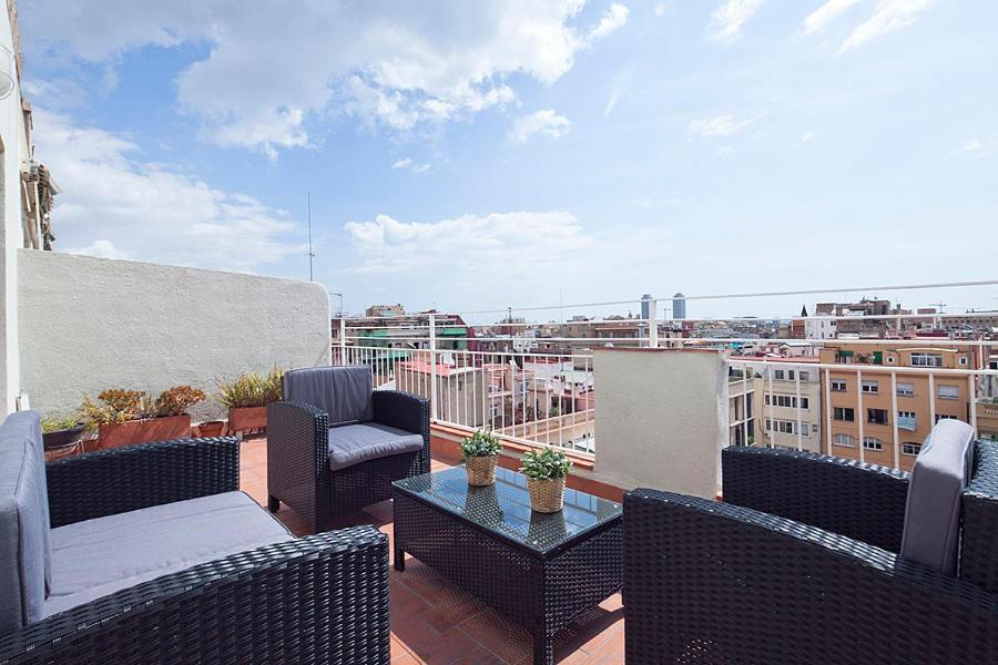Friendly Rentals Gran Via Barcelona Luaran gambar