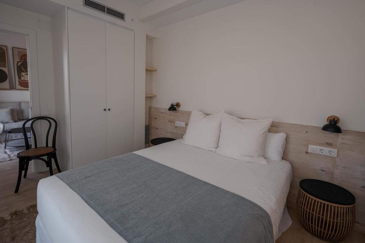 Friendly Rentals Gran Via Barcelona Luaran gambar